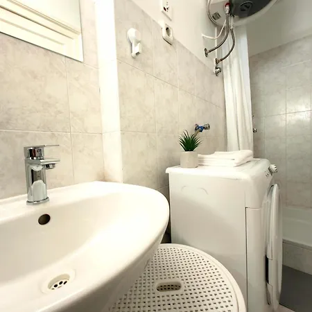 With Balcony In Апартаменты Сплит